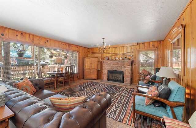 Regan Beach Cabin Retreat: 5BR home 1 block to Regan Beach, Lake Tahoe