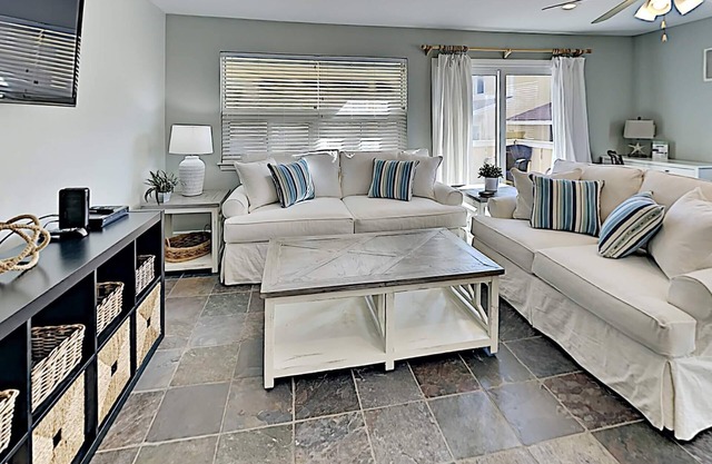 Regency Cabanas #G16 | Pool, Close to Beach!