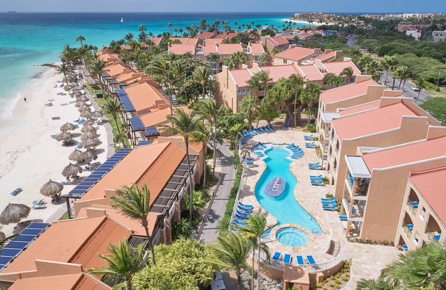 Relax and Unwind! Kitchen, Free Parking Onsite, 2 Outdoor Pools