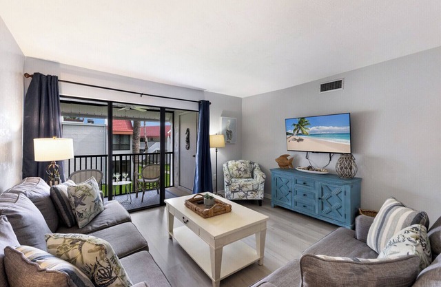 Relax at Bay Bliss-Bay Views & Steps to Beach!