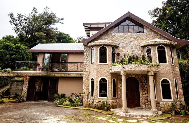 Relax In Middle Of The Cloud Forest in an Amazing Villa with Amazing Views!