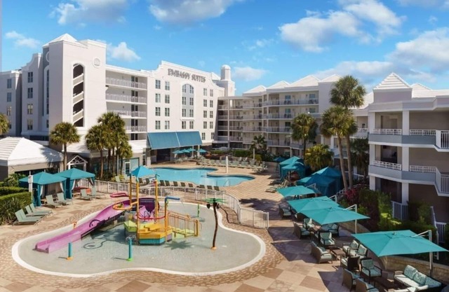 Relax in Style w/Roomy Accommodations + Attractions Nearby – Ideal Getaway