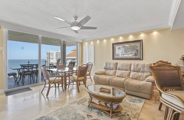 Relax in this tropical decorated condo - CL1103