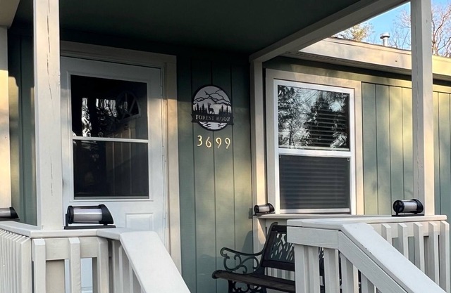 Relax, nature at your door, Best sleep ever in Huron National Forest! Be happy!