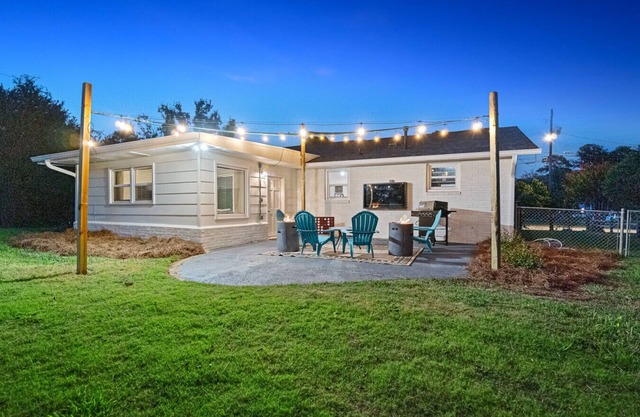 Relax on Castlewood - Great Beds, Outdoor Space