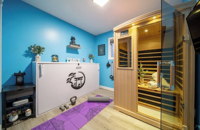 Relax, recharge, and play. Just 15 mins from Downtown Edmonton