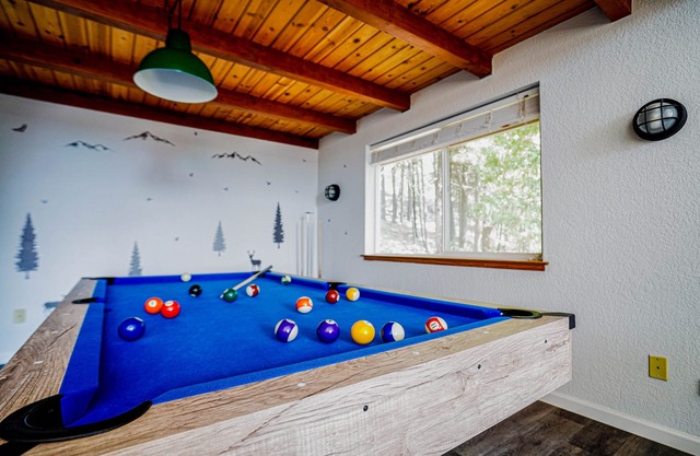 Relax, Rewind, Recuperate – Your Spring & Summer Cabin Escape