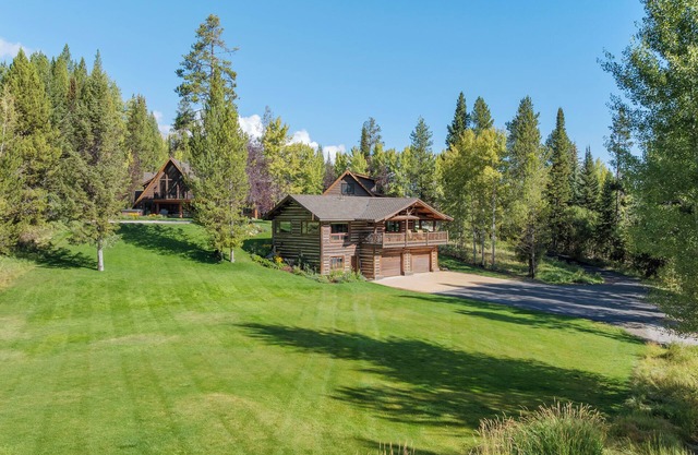 Relax with the whole family at The Fox Den in Wilson.