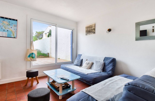 Relaxation and sharing at "Sables d'Or"