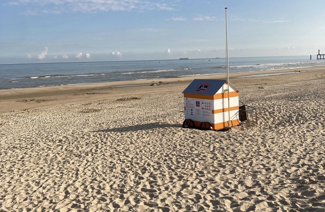 Relaxation in a fishing lodge directly on the coast of the North Sea