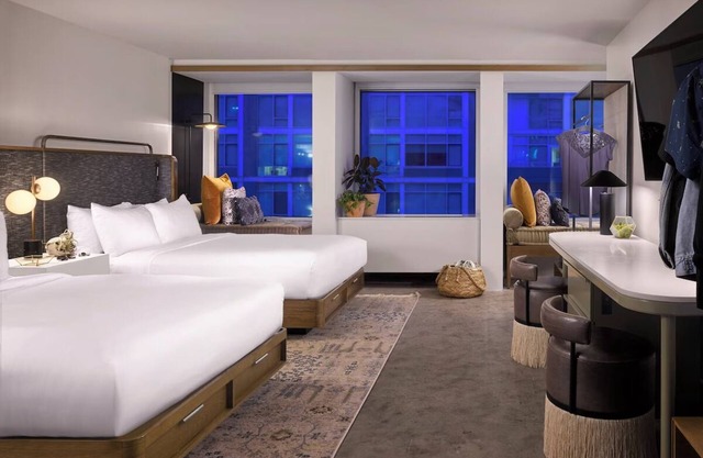 Relaxing City View Room in the Heart of DC | Near Smithsonian Museums