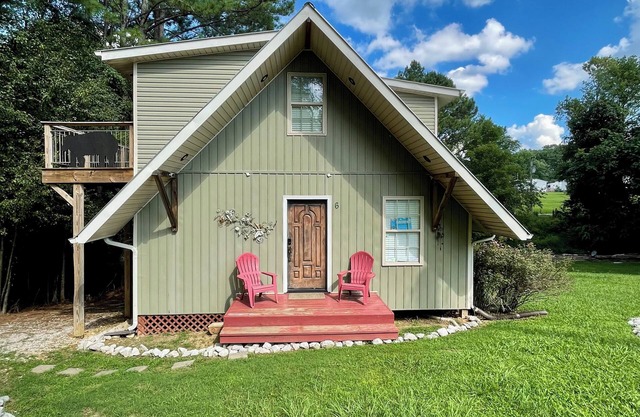 Relaxing Getaway Cabin in Winchester, TN