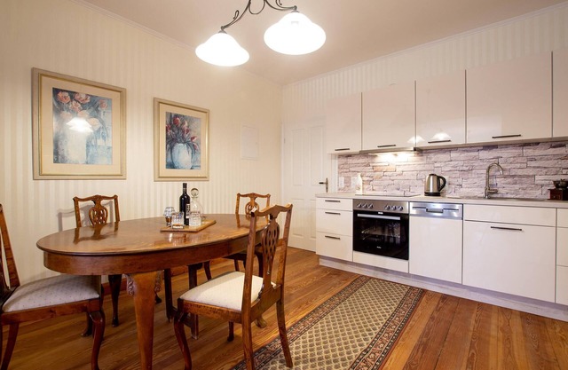 Relaxing time out at the Behrens riding stables