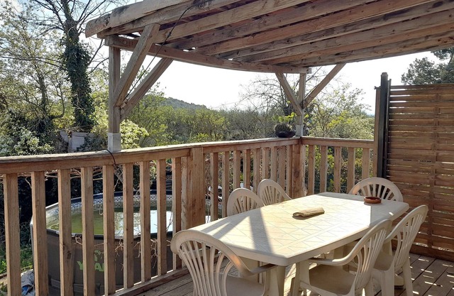 Renovated 3-bedroom barn sleeps 6