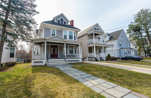 Renovated 3br/2ba, close to Alb Med & St. Petes.