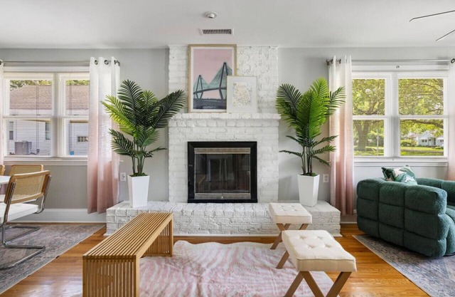 Renovated! 4 Bedroom House in Park Circle!