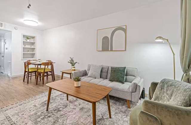 Renovated-Clean-Private-Austin Apartment-6th ST-UT