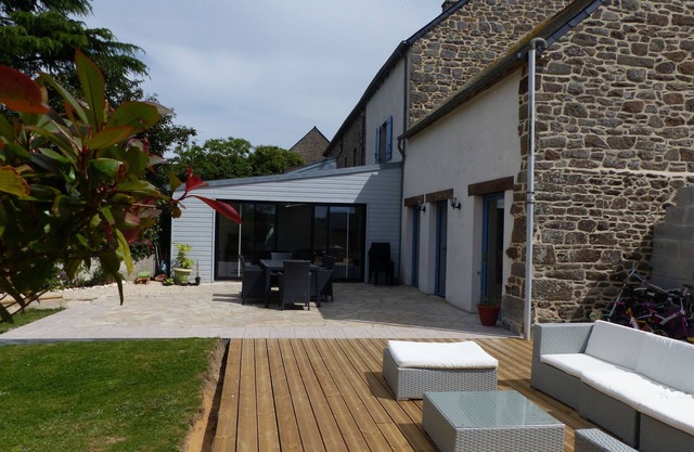 renovated house on the edge of Rance - near Saint-Malo- calm rest comfort guaranteed (s)
