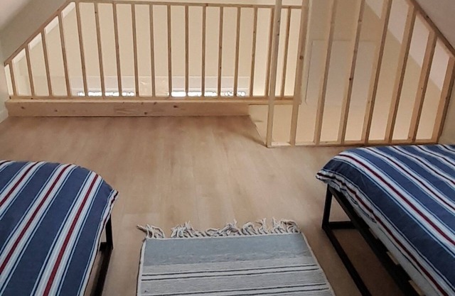 Renovated house, quiet, small terrace, parking and close to Barbizon & forest.