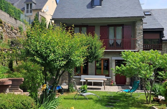 Renovated mountain house in a haven of peace.