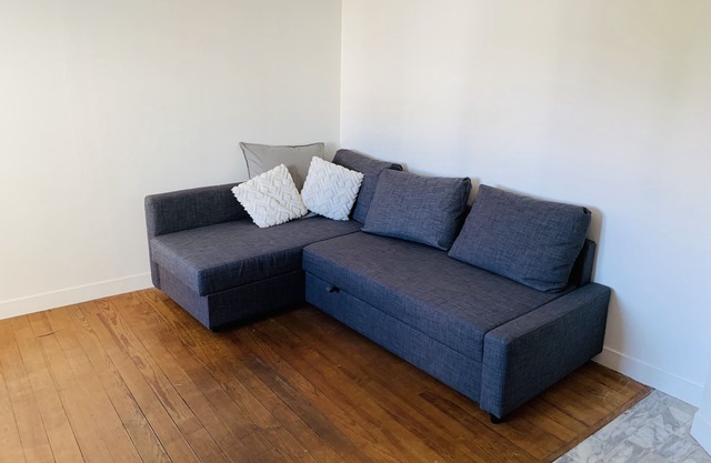 Renovated studio near Paris