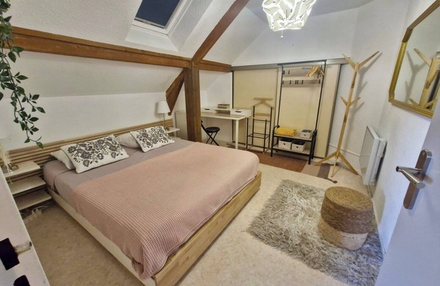 Renovated T2 apartment in the heart of Paray with view of the Basilica bell tower
