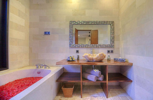 Rent a Luxury Villa in Bali Close to the Beach, Bali Villa 2024