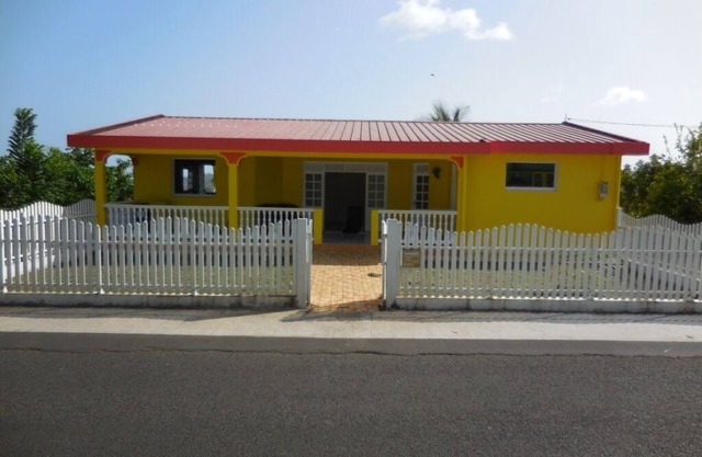 Rent F4 - week/fortnight/month