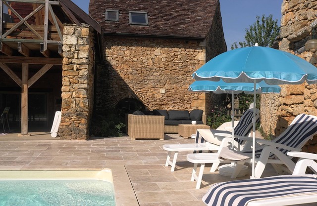 Rent Gite Casalissa house with heated pool in Perigord Noir, Sarlat