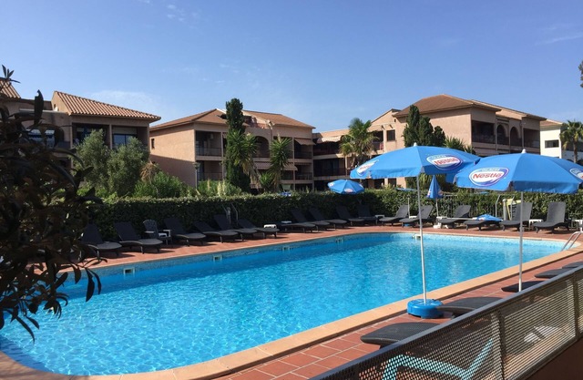 Rental apartment in residence