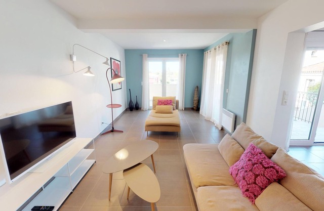 Résidence Catherine, Superb 3 bedroom apartment, 120 m2 with swimming pool (1)