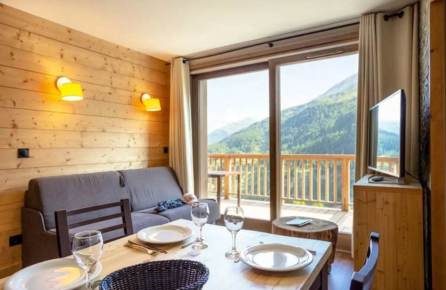 Residence Club MMV L'Altaviva* - 3 rooms for 6 people Comfort +