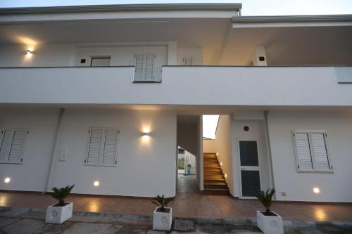 Residence costa dei gigli 3