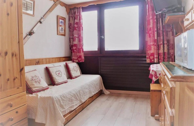 Residence Le Palafour - Studio 2 people in Tignes at the foot of the slopes, shops, the ESF and the tourist office in the lake district. Appa