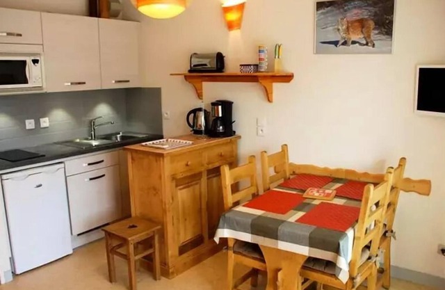 Residences Les Rennes and Les Sapins - Studio Cabin 4 People