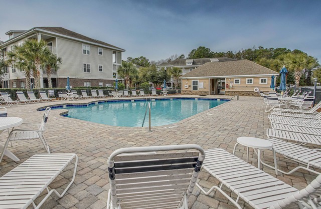 Resort Condo w/Pool Access Near Barefoot Landing!