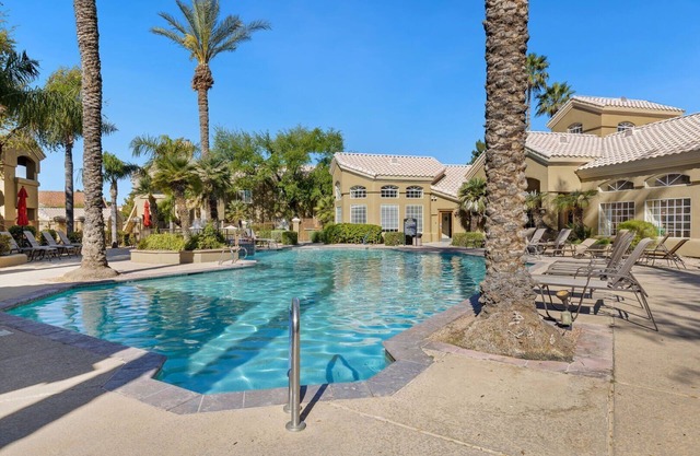 Resort Style Condo in Scottsdale