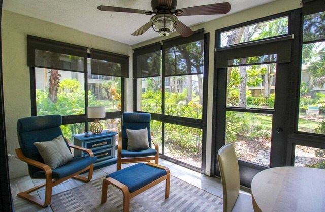 Resort Style Living - Minutes To Siesta Key