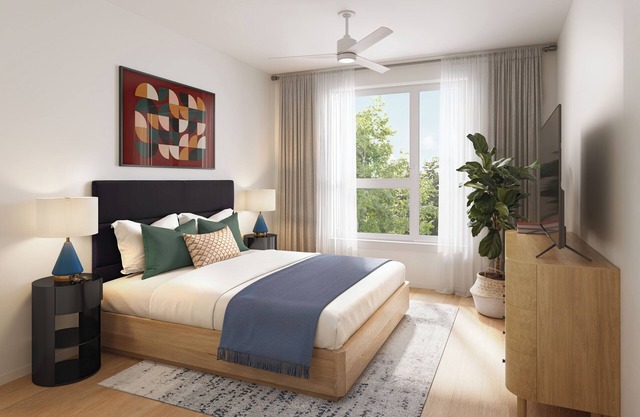 Resort-Style Pool, Dining, Bar + Balcony | Steps to Zilker, Lady Bird | The Code