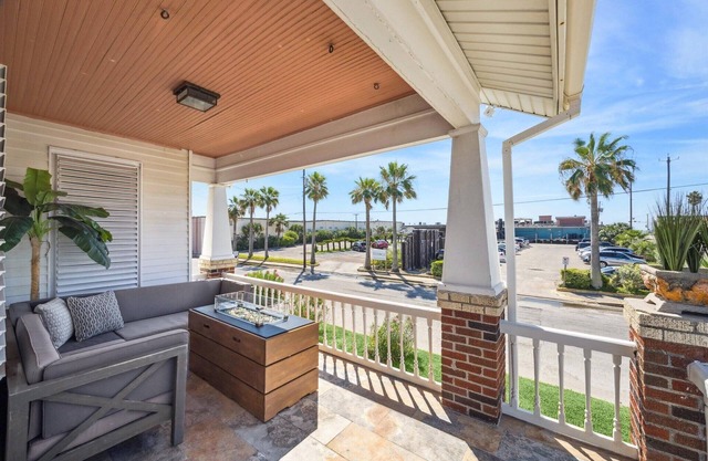 Retreat At The Beach