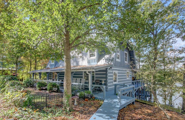 Retreat for Fishermen, Hunters, Gatherings, and Romance !!