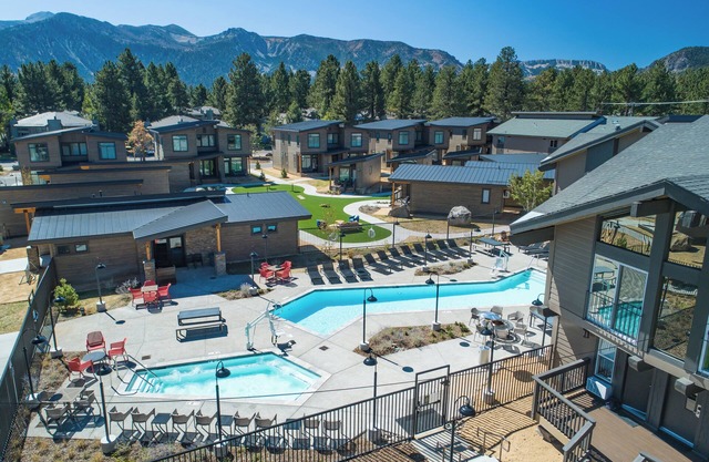 Retreat Steps From Devils Postpile & Trails Near Mammoth Mountain Skiing