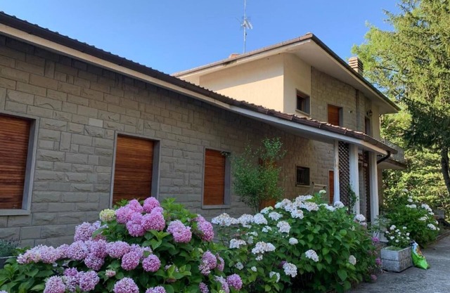 Retro Charm 2-bedroom apartment Near Borgo La Scola - Grizzana Morandi