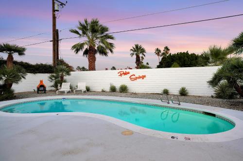 Retro Desert Retreat - Ideal Palm Springs