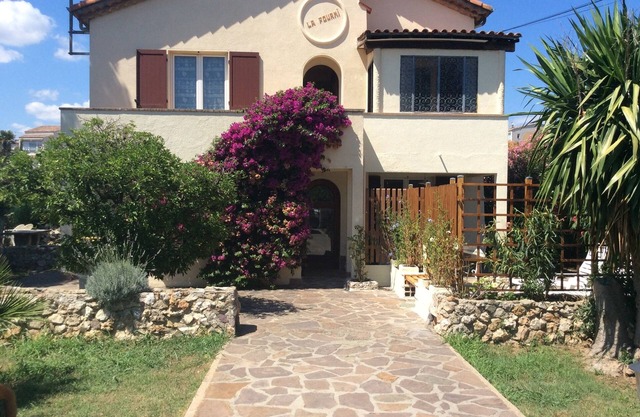 rez de Chaussée D'une Villa Avec Grand Jardin Situé à 1 KM de la mer