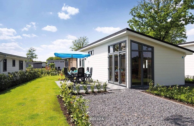 ✓ Rialto at Résidence de Leuvert ✓ Holiday home for 6 persons ✓ Located near Den Bosch (Noord-Brabant) ✓ Near De IJzeren Man ✓ Book directly through the park