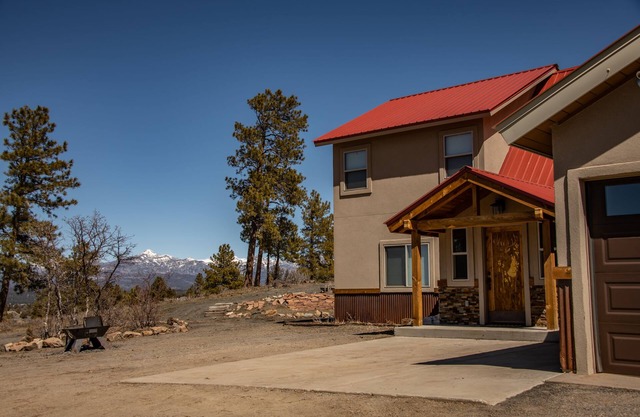 "Rifle Ridge" with mountain views for miles!!!
