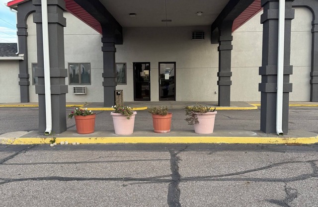 Right off the Interstate, American style Restaurant/Bar Next door & Great Rates!