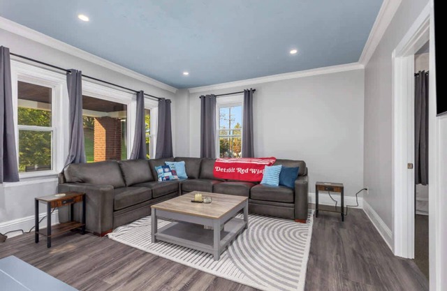 Rink Side Retreat Sum