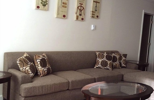 Rising Rose- Private Unit & Entry/Patio, Wifi, A/C, Smart TV, ADA Accessible